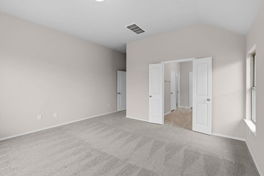 Spacious, unfurnished interior of a new home in Pomona, Manvel (Image 15).