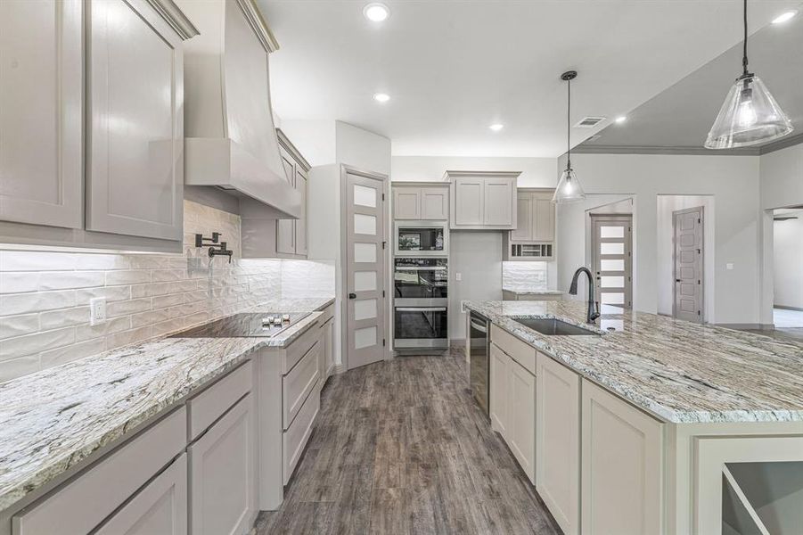 Furnished interior view inside a new home in Pecan Plantation, Granbury (Image 7).