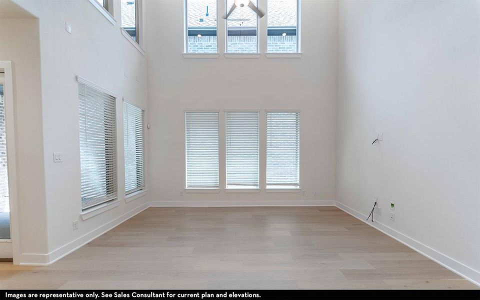 Spacious, unfurnished interior of a new home in Craig Ranch, McKinney (Image 13).