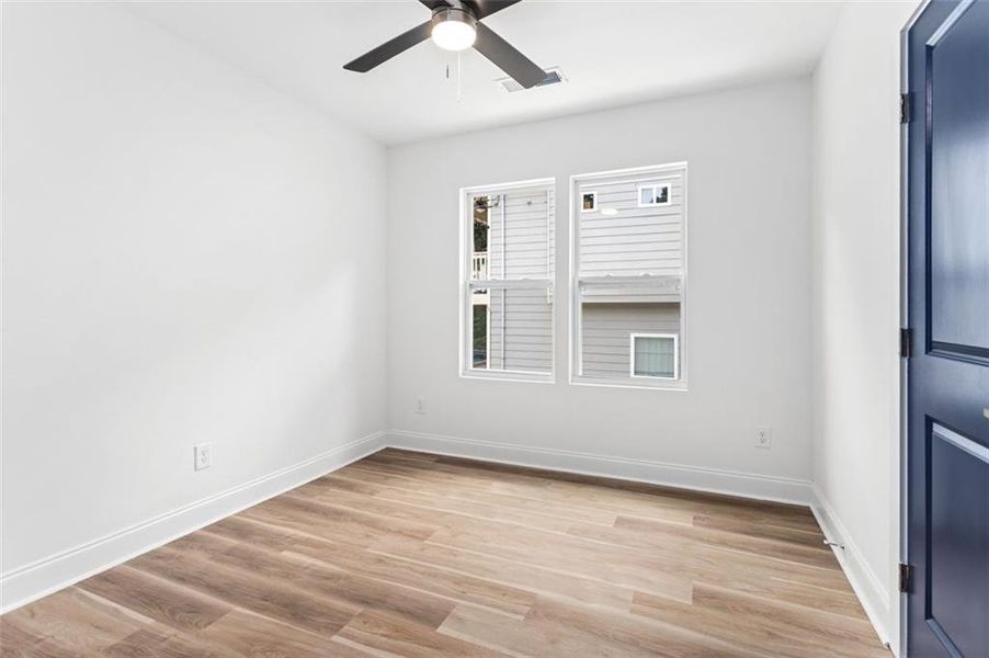 Spacious, unfurnished interior of a new home in , Atlanta (Image 20).