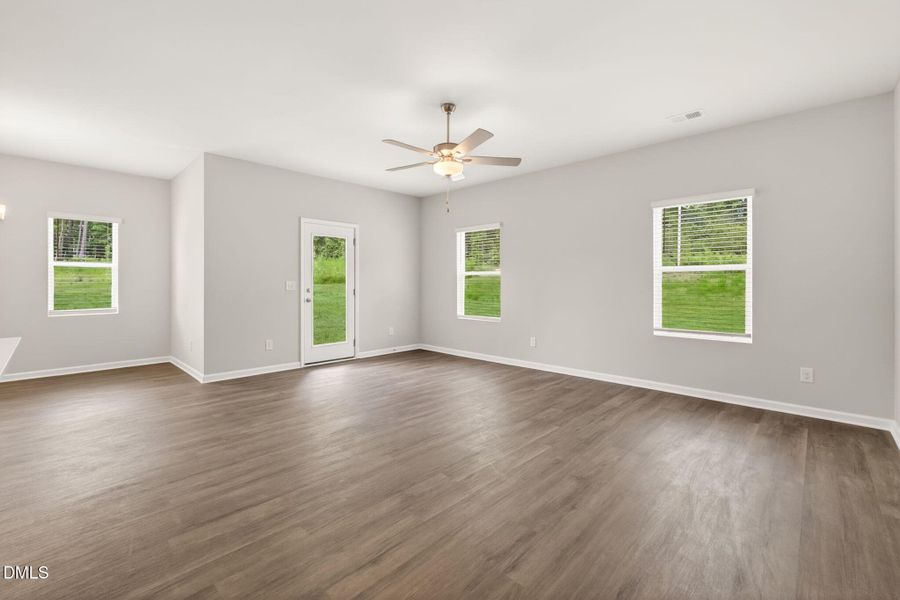 17-web-or-mls-DSC01472 17-web-or-mls-DSC01472