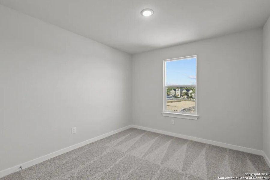 Spacious, unfurnished interior of a new home in Summerlin, San Antonio (Image 21).