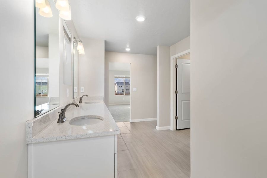 Furnished interior view inside a new home in Thompson River Ranch, Johnstown (Image 11).