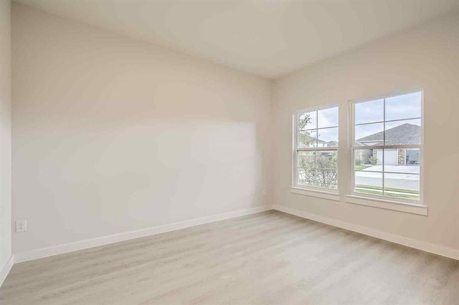 Spacious, unfurnished interior of a new home in Prestige Collection at Overland Grove, Forney (Image 18).