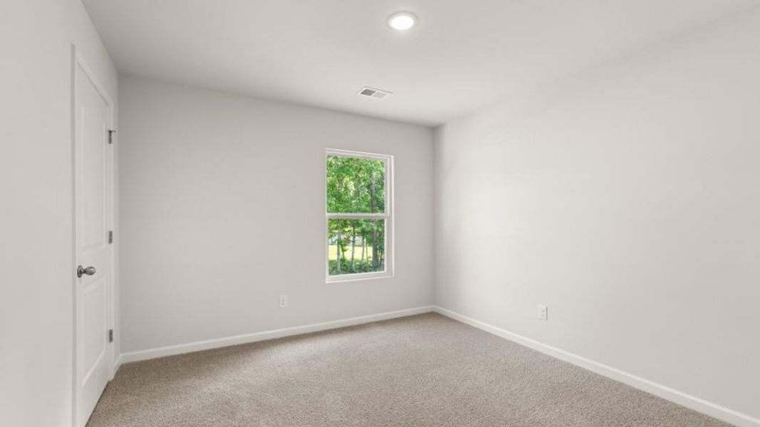 Spacious, unfurnished interior of a new home in Fairhaven, Lithia Springs (Image 22).