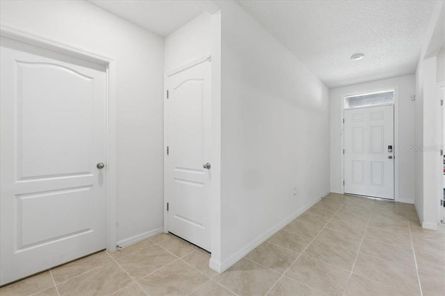 Spacious, unfurnished interior of a new home in Oak Pointe, Apopka (Image 19). Spacious, unfurnished interior of a new home in Oak Pointe, Apopka (Image 19).