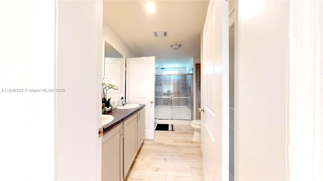 Furnished interior view inside a new home in , Clewiston (Image 6).