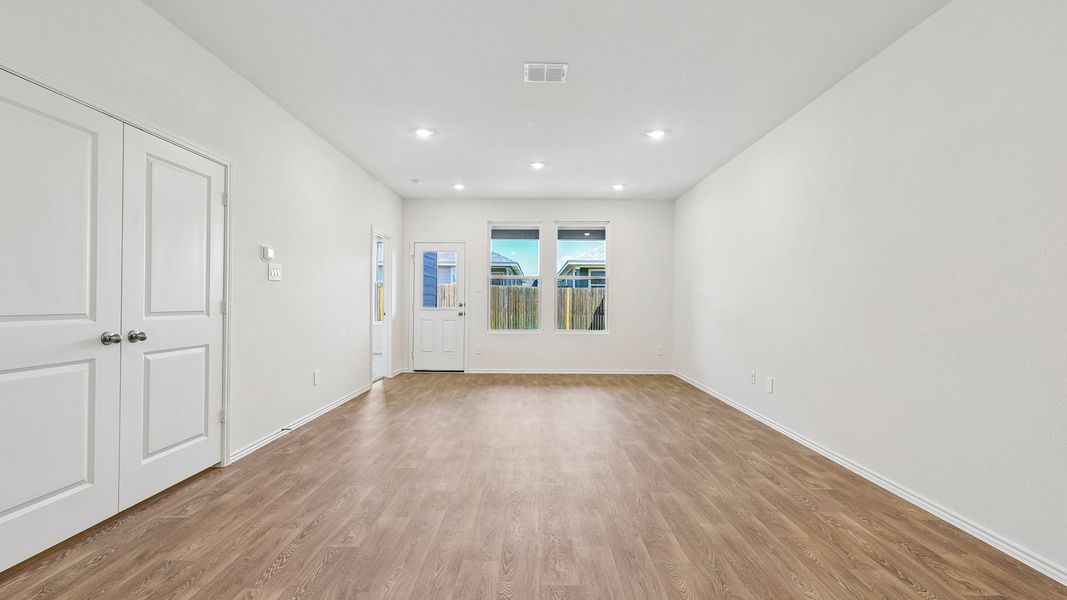 Spacious, unfurnished interior of a new home in Wayside, Uhland (Image 14).