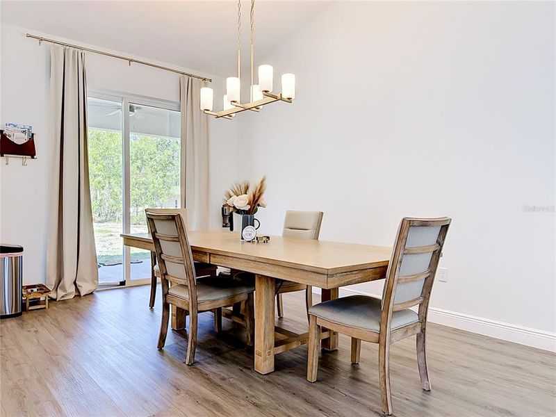Furnished interior view inside a new home in , Dunnellon (Image 10).