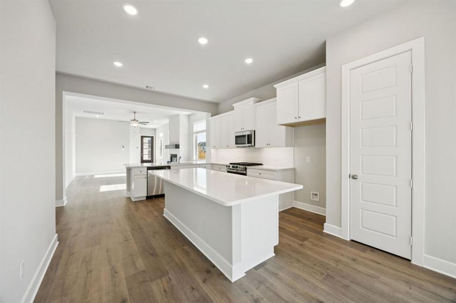 Image 20 of a home in Avondale. Image 20 of a home in Avondale.