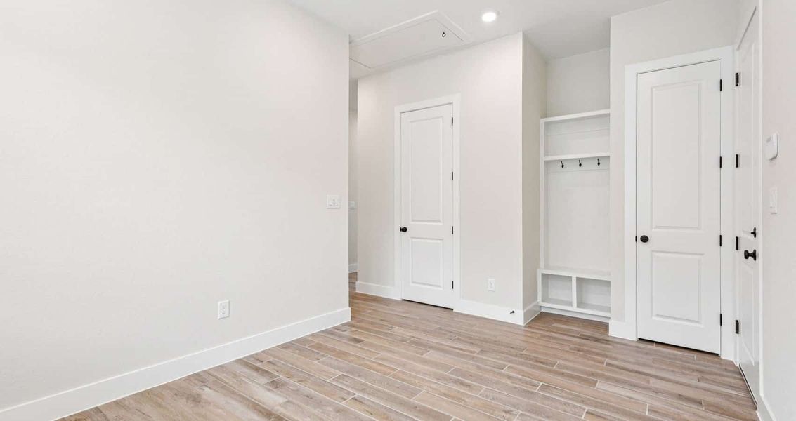Spacious, unfurnished interior of a new home in Village at Three Oaks, Seguin (Image 33). Spacious, unfurnished interior of a new home in Village at Three Oaks, Seguin (Image 33).
