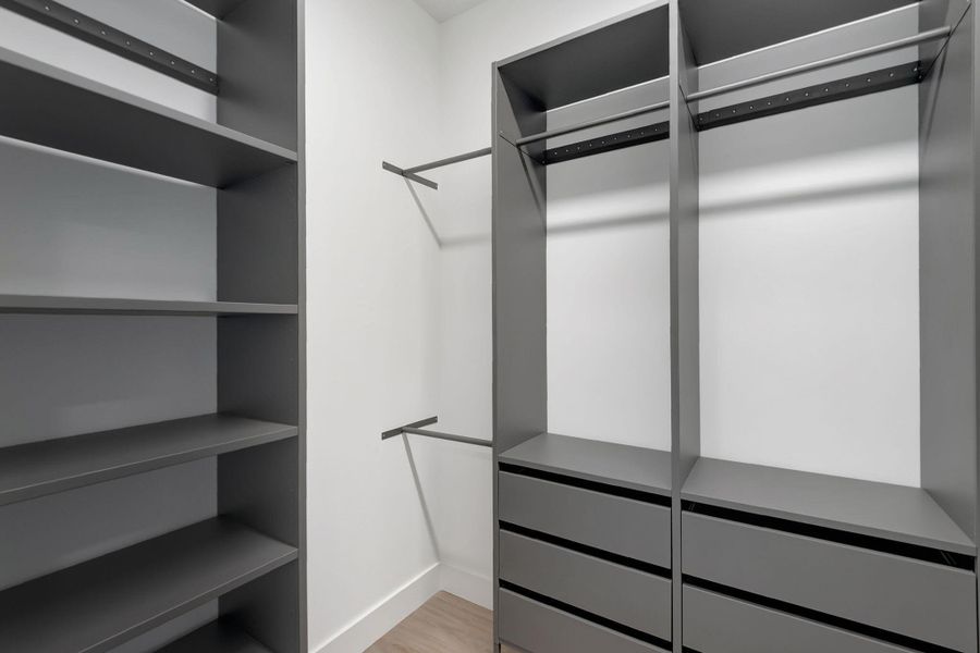 Spacious, unfurnished interior of a new home in , Boca Raton (Image 22).