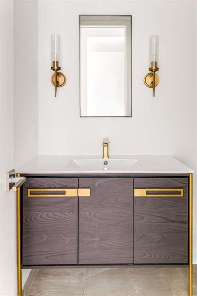 Furnished interior view inside a new home in , Dallas (Image 4).