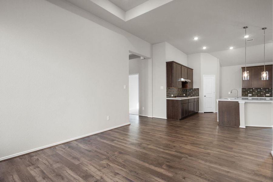 Spacious, unfurnished interior of a new home in Dunham Pointe 50', Cypress (Image 14).