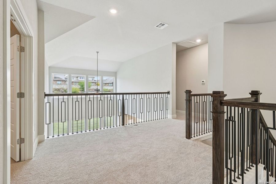 Spacious, unfurnished interior of a new home in Sagebrooke - Classic Series, San Antonio (Image 41).