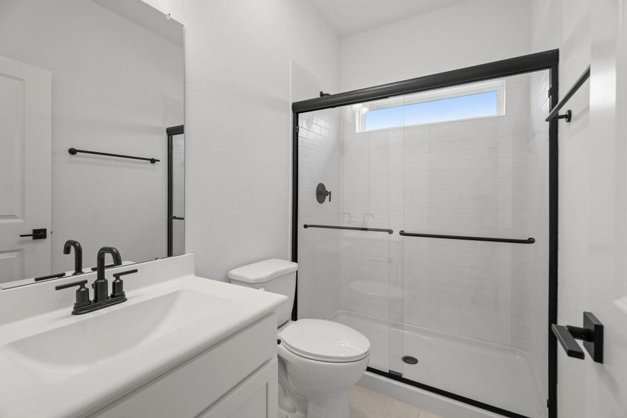 Hall bath (*Photo not of actual home and used for illustration purposes only.) Hall bath (*Photo not of actual home and used for illustration purposes only.)