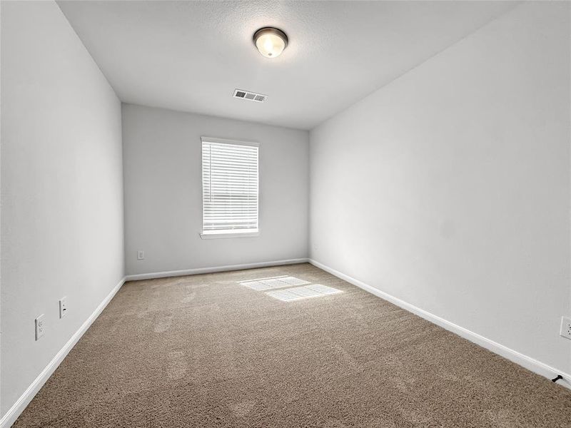 Spacious, unfurnished interior of a new home in Travis Ranch, Forney (Image 36).