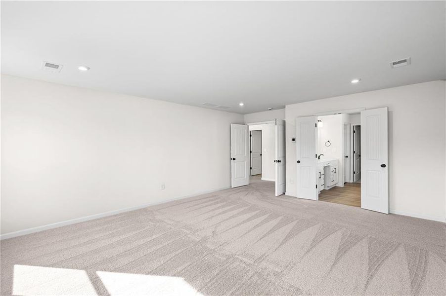 Spacious, unfurnished interior of a new home in Twin Lakes, Hoschton (Image 33). Spacious, unfurnished interior of a new home in Twin Lakes, Hoschton (Image 33).