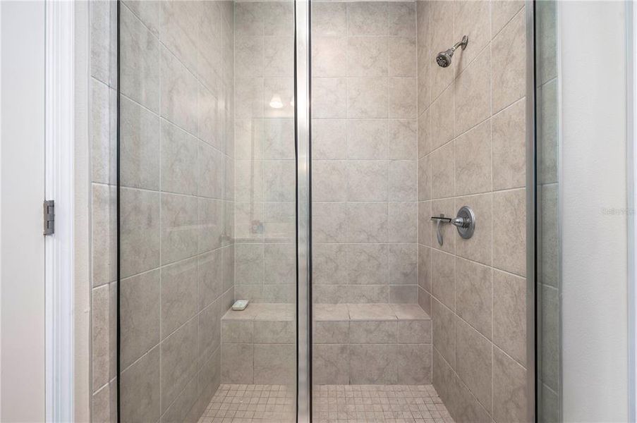 Close-up of interior finishes inside a home in , Daytona Beach (Image 18).