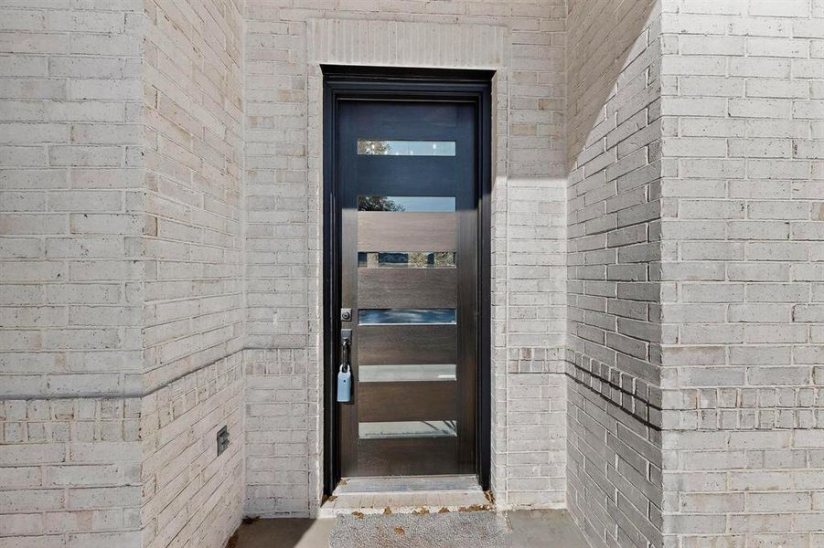 Exterior details and patio area of a home in , Springtown (Image 4).