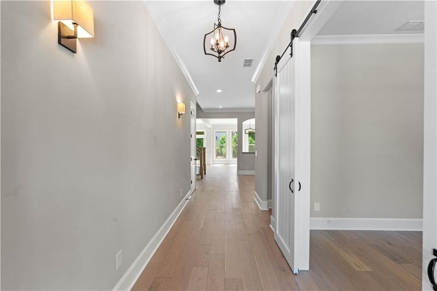 Spacious, unfurnished interior of a new home in Bellmoore Park, Johns Creek (Image 16). Spacious, unfurnished interior of a new home in Bellmoore Park, Johns Creek (Image 16).