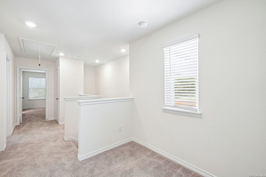 Spacious, unfurnished interior of a new home in Nagel Crossing, San Antonio (Image 24).