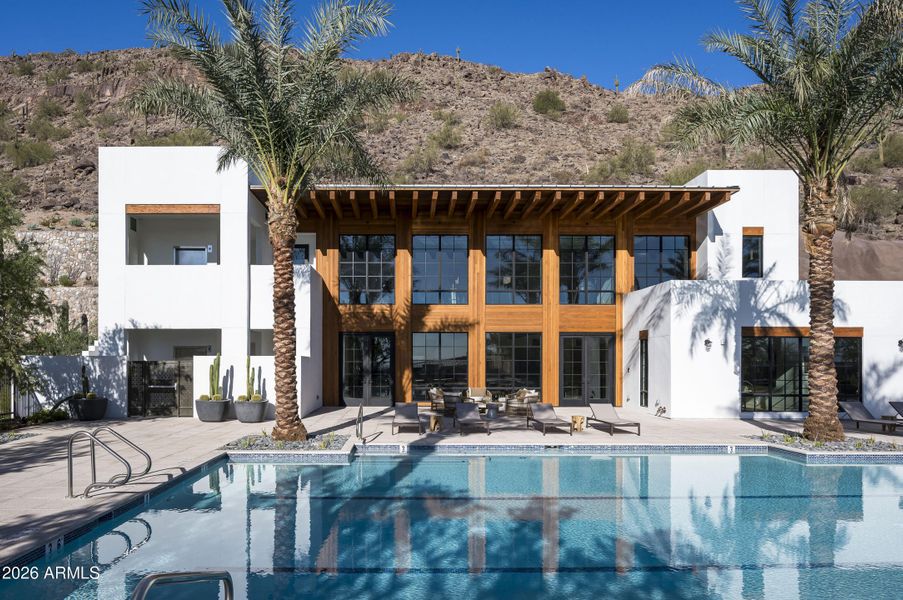 Phoenician Clubhouse-1