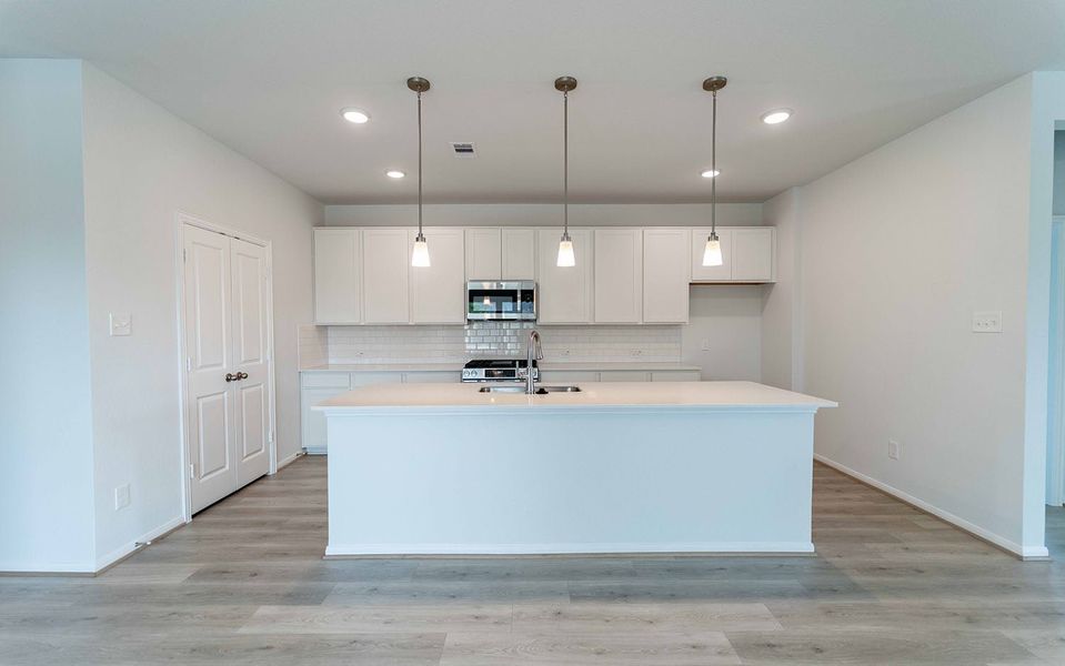 Furnished interior view inside a new home in Magnolia Springs, Montgomery (Image 3).