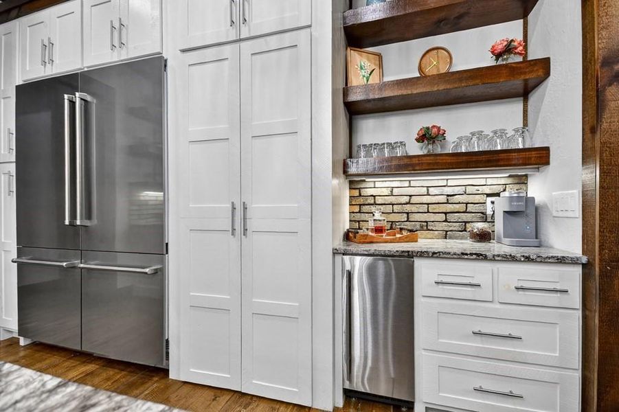 Image 88 of a home in .