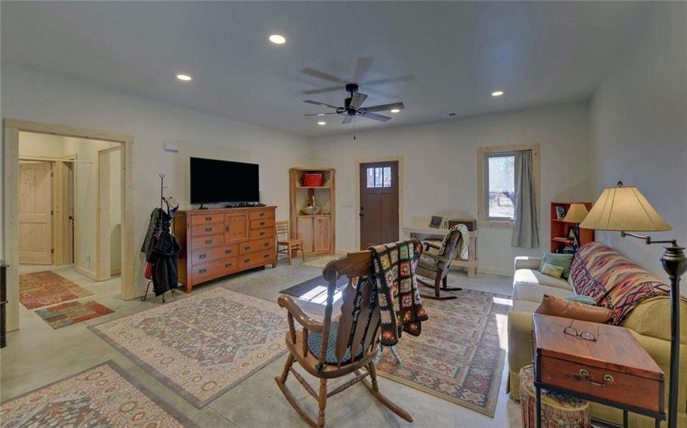 Furnished interior view inside a new home in , Dahlonega (Image 10).