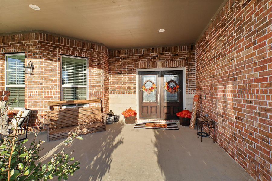 Exterior details and patio area of a home in , Baytown (Image 24).