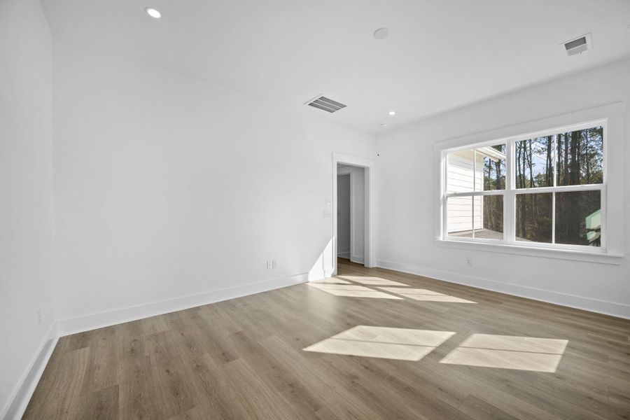 Spacious, unfurnished interior of a new home in , Johns Island (Image 23).