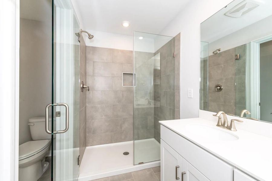 Southport A primary bath