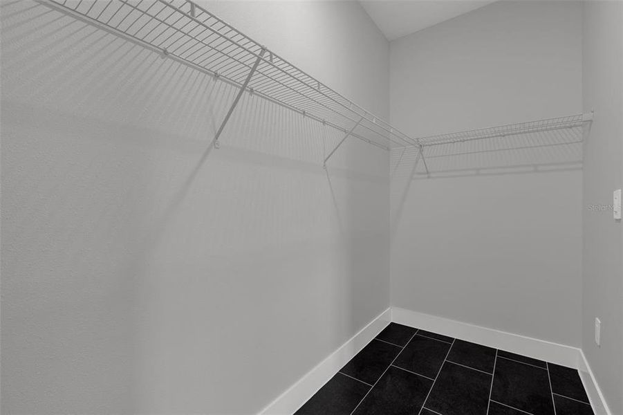 Spacious, unfurnished interior of a new home in , Ocala (Image 29).