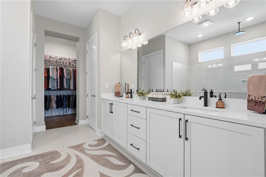 Furnished interior view inside a new home in The Retreat at Sterling on the Lake 48', Flowery Branch (Image 16).
