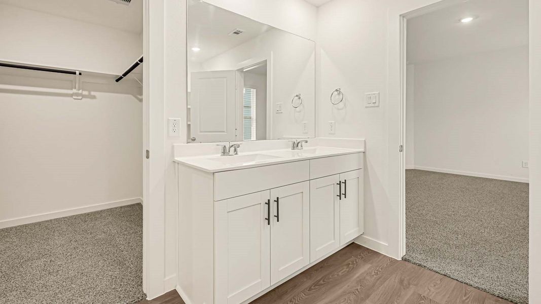 Furnished interior view inside a new home in Holly Ridge, Rosenberg (Image 10).