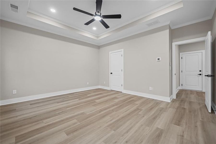 Spacious, unfurnished interior of a new home in , Lawrenceville (Image 28).