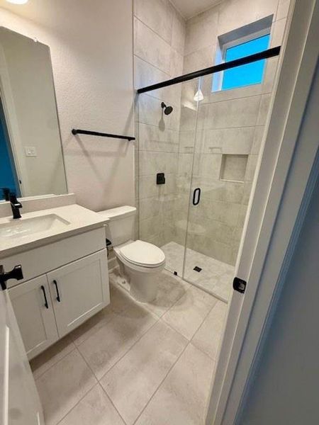 Ensuite bath at 1st floor guest room Ensuite bath at 1st floor guest room