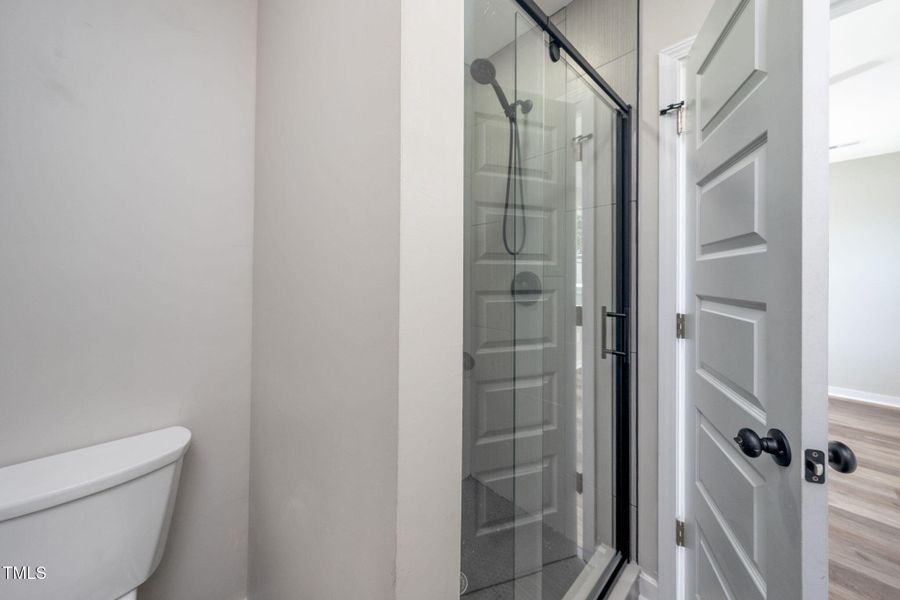 30-web-or-mls-616 Belt St-23