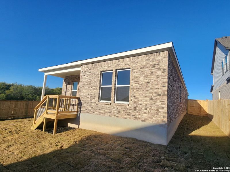 Exterior details and patio area of a home in Arcadia Ridge, San Antonio (Image 2). Exterior details and patio area of a home in Arcadia Ridge, San Antonio (Image 2).