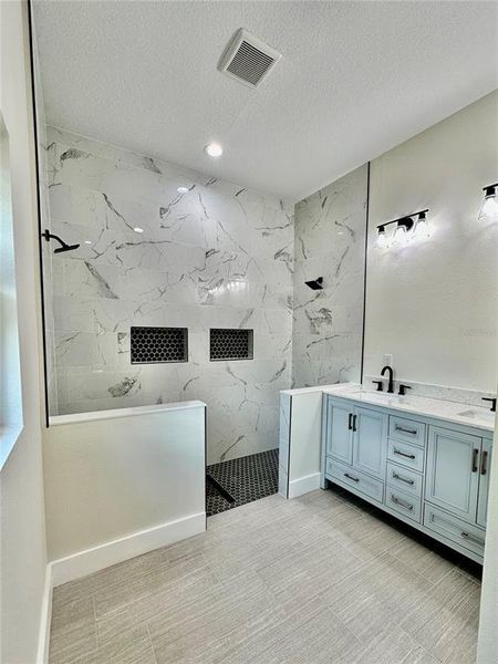 Furnished interior view inside a new home in , Ocklawaha (Image 10). Furnished interior view inside a new home in , Ocklawaha (Image 10).