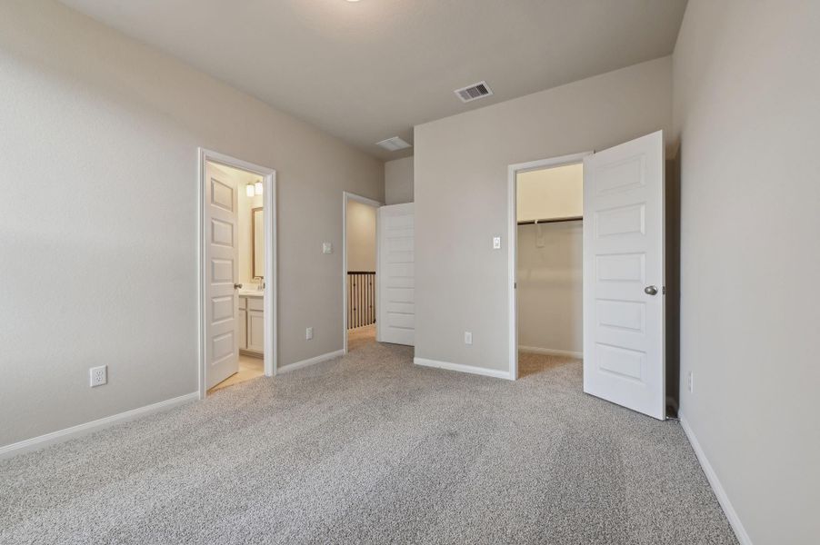 Photo is not of the actual home but is an inspirational photo of builder’s model home and may depict options, furnishings, and/or decorator features that are not included. Photo is not of the actual home but is an inspirational photo of builder’s model home and may depict options, furnishings, and/or decorator features that are not included.