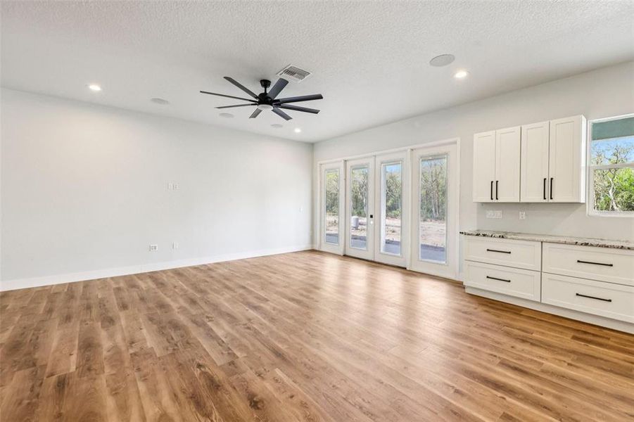 Spacious, unfurnished interior of a new home in , Deland (Image 20). Spacious, unfurnished interior of a new home in , Deland (Image 20).