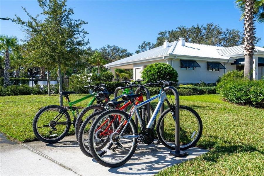 Community amenities in , Parrish (Image 43).