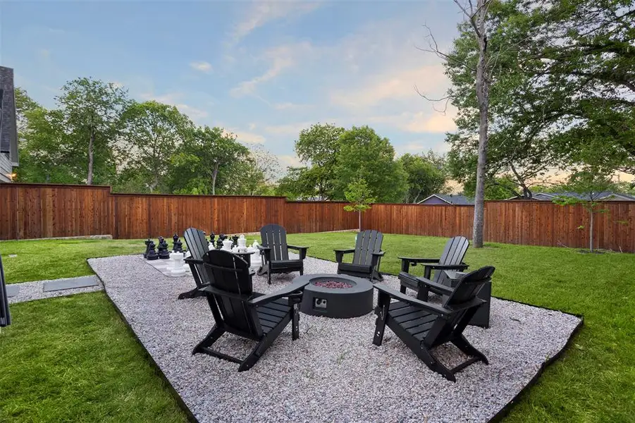 Exterior details and patio area of a home in , Dallas (Image 21).