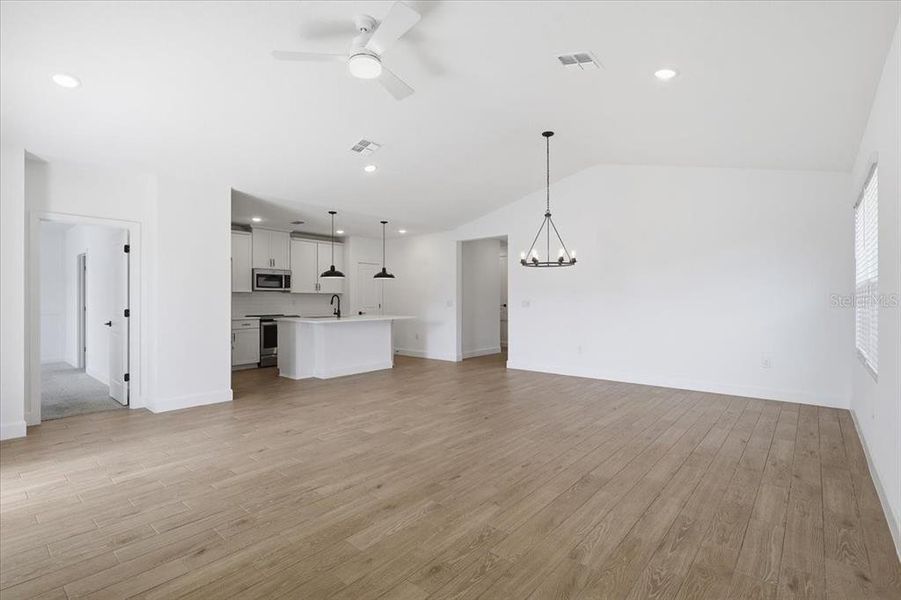 Spacious, unfurnished interior of a new home in Aspire at Palm Coast, Palm Coast (Image 31).