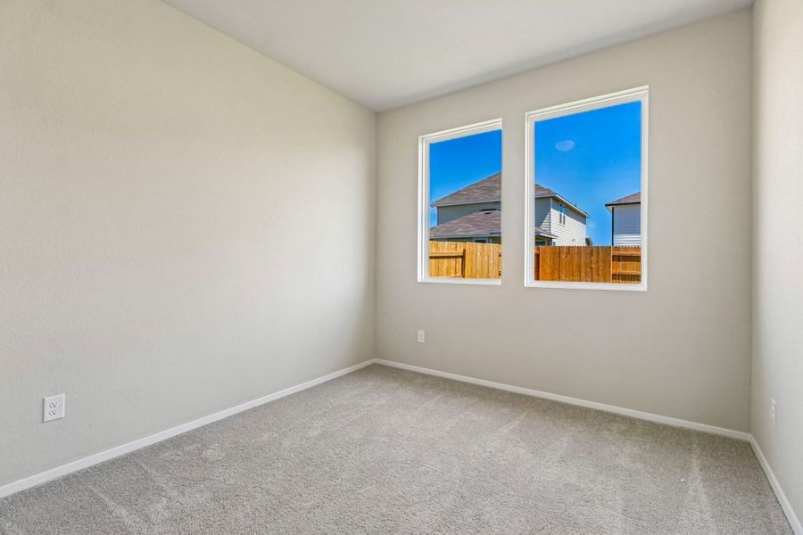 Spacious, unfurnished interior of a new home in Edgebrooke, Pflugerville (Image 16).
