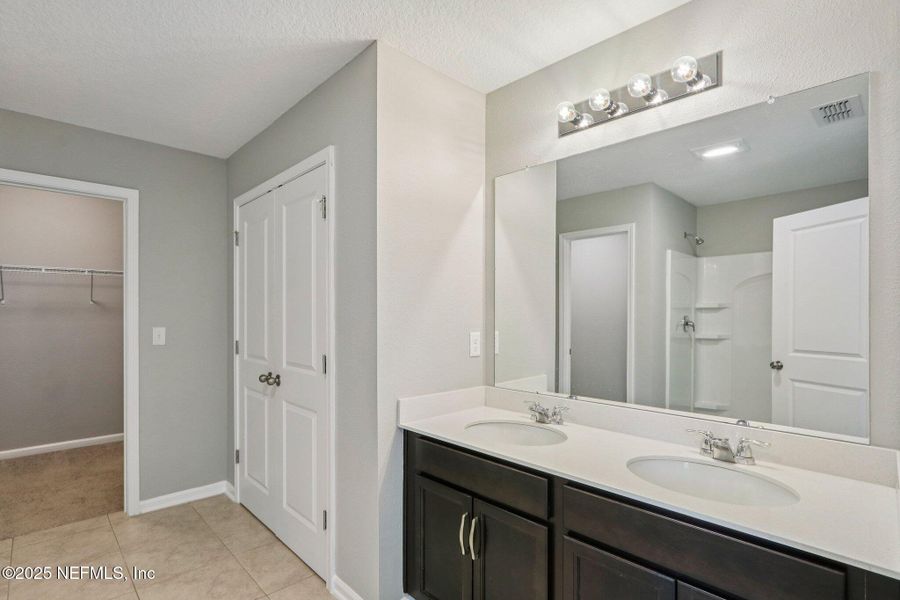 Furnished interior view inside a new home in , Jacksonville (Image 11).