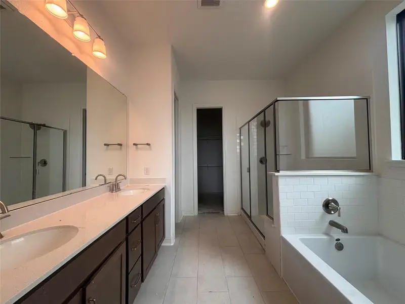 Furnished interior view inside a new home in Ashland, Angleton (Image 4).