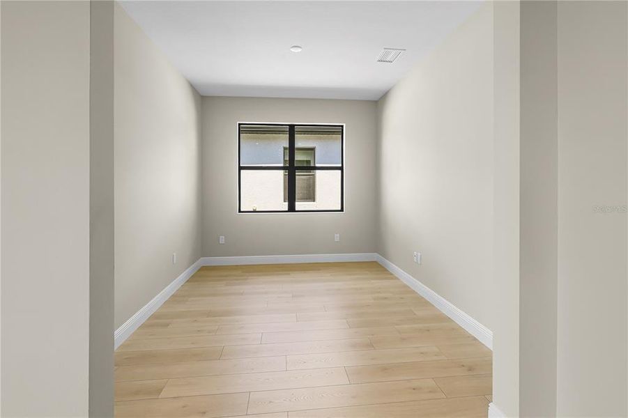 Spacious, unfurnished interior of a new home in Woodland Preserve, Parrish (Image 34).